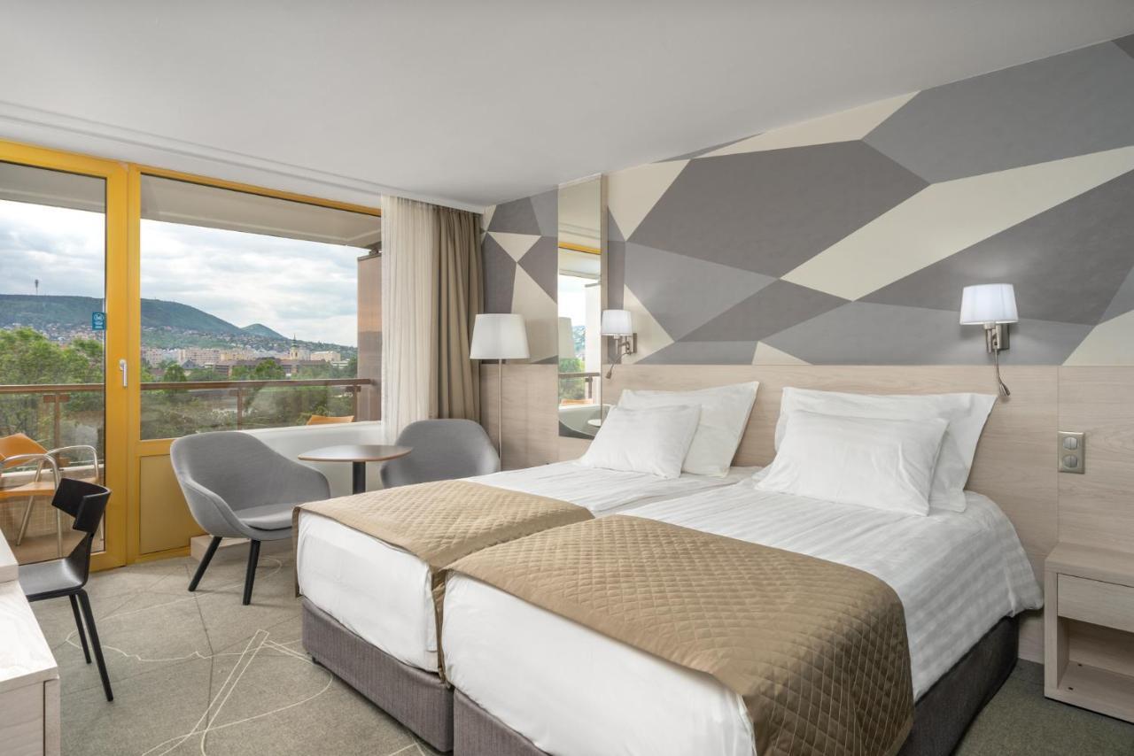Premium Twin or Double room Gala,1287671677:JPEG